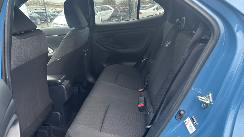 Toyota Yaris Cross 1.5 Hybrid Design 5dr CVT Hybrid Estate